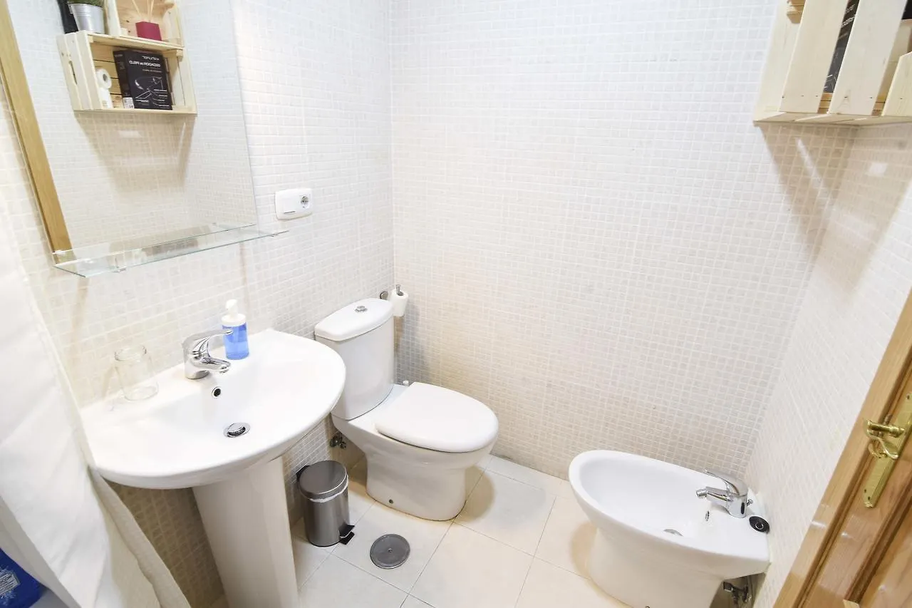 P&P Apartaments Carrera De Capuchinos Malaga Apartament