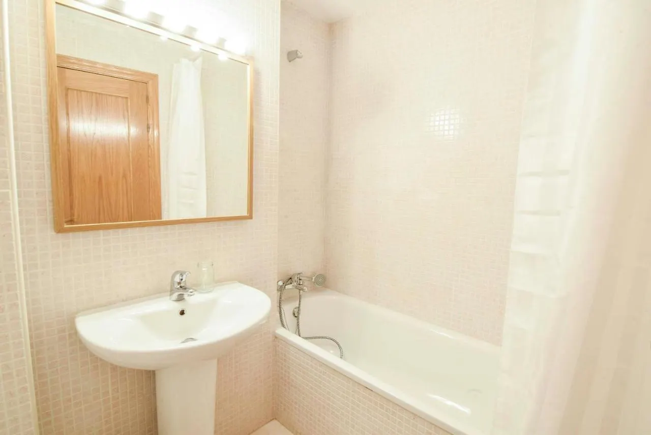 P&P Apartaments Carrera De Capuchinos Malaga Apartament