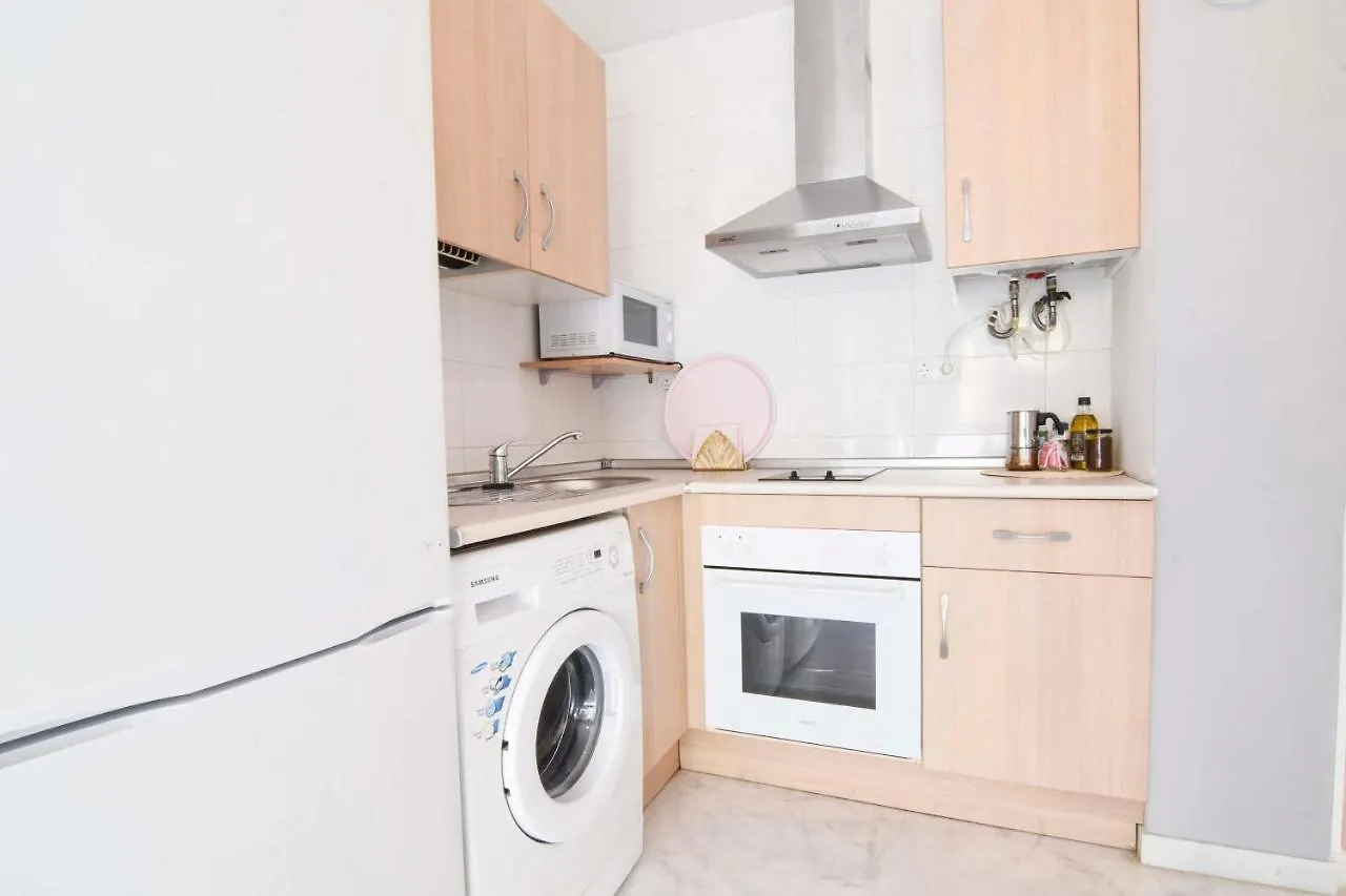 P&P Apartaments Carrera De Capuchinos Malaga Apartament